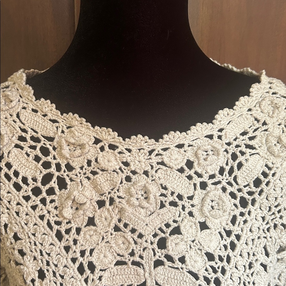 Euro Handcrafted Crochet Knit Women's Sweater M